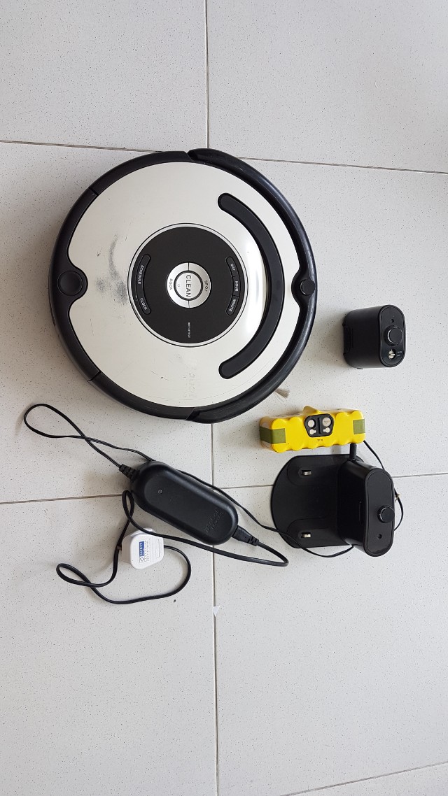 Vælg afskaffet Medarbejder irobot roomba 555 with virtual wall, TV & Home Appliances, Vacuum Cleaner &  Housekeeping on Carousell