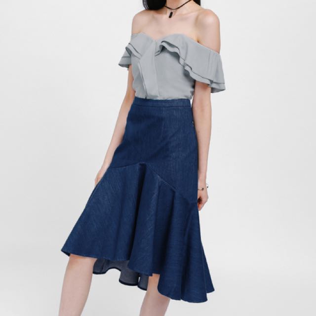 Denim trumpet skirt