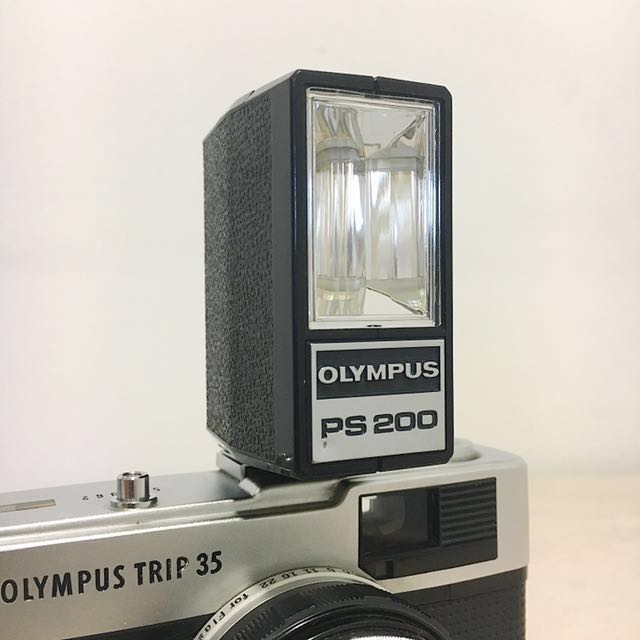 Olympus PS 200 Hot Shoe Flash Unit / Gun for Camera AsIs, Photography