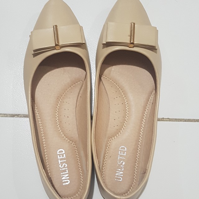 SALE SIZE 40 SHOES. UNLISTED BRAND Women s Fashion Footwear