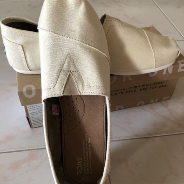 Toms, Men's Fashion, Footwear, Dress Shoes on Carousell