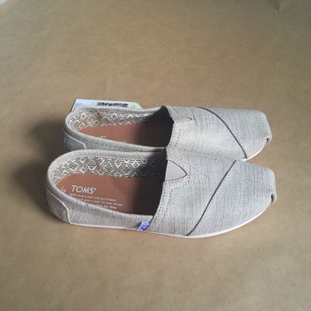 toms natural metallic burlap women's classics