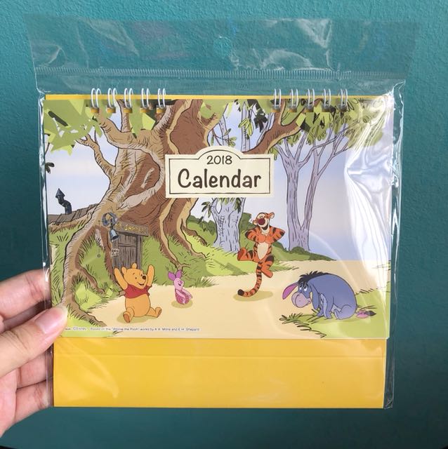 Winnie the Pooh Desk calendar, Hobbies & Toys, Stationery & Craft, Art