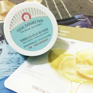 First Aid Beauty Radiance 28 Pads (FREE The Face Shop mask)