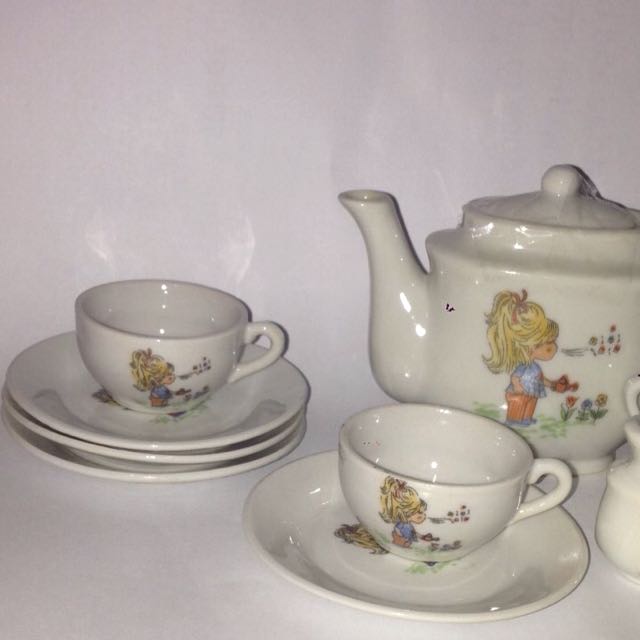 10-Piece Miniature Ceramic Tea Set (Category: Infant Playtime) located in Pasig City. Submitted by maruko__ (Listing ID 151790254, Image 1). Description: Some crack lines due to old age are seen on the teapot.