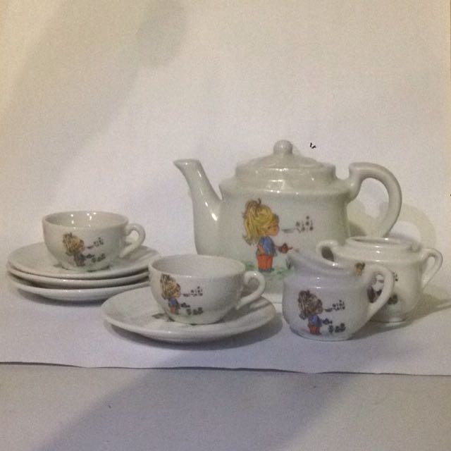 10-Piece Miniature Ceramic Tea Set (Category: Infant Playtime) located in Pasig City. Submitted by maruko__ (Listing ID 151790254, Image 3). Description: Some crack lines due to old age are seen on the teapot.