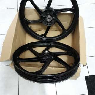 Sport rim Enkei 3 batang 125z full cop dan ori motor LC135 