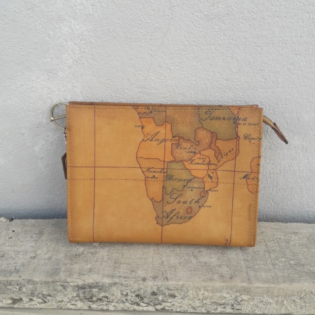 alviero martini clutch bag