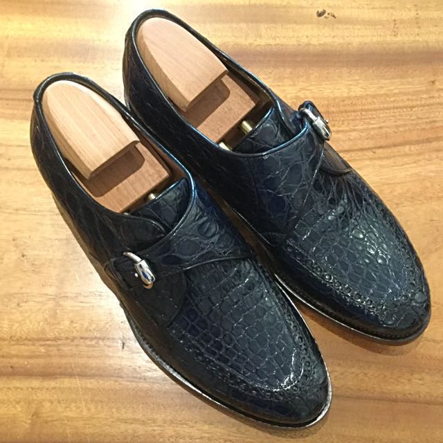 dark blue gucci shoes