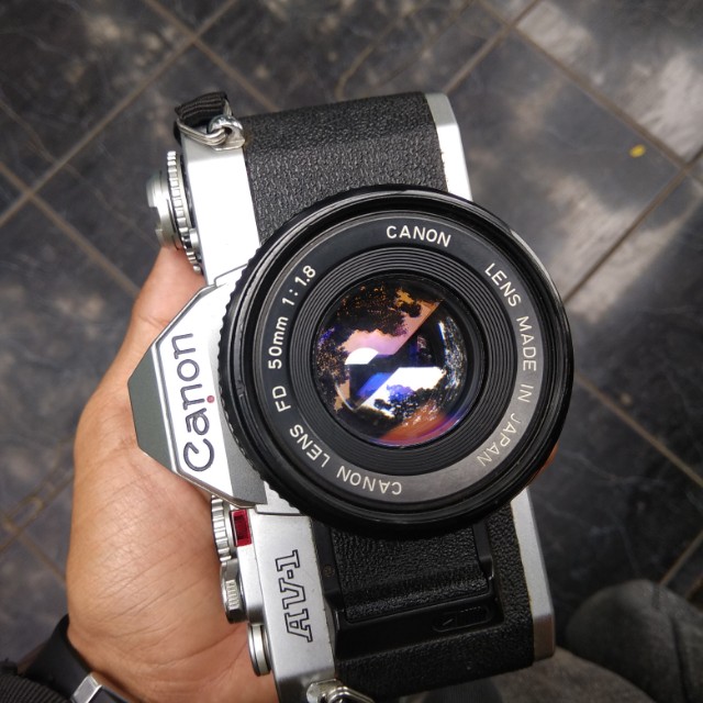 kamera analog canon av1 with lens