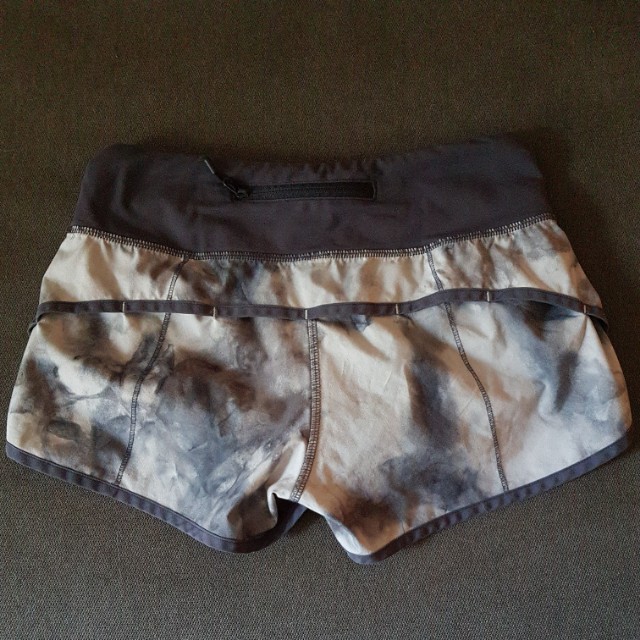 Lululemon Run Speed Shorts Size 2 Aus 6 Grey Smoke Print Sports