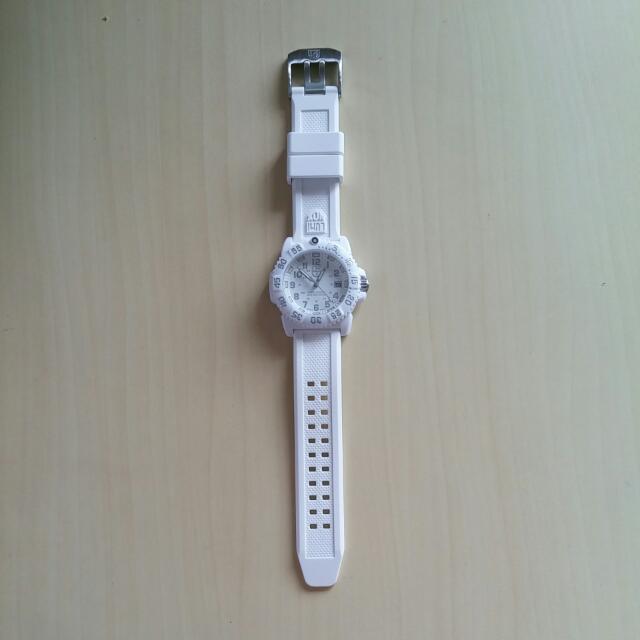 Luminox Navy Seal Colormark White