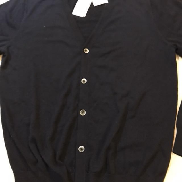 Men Uniqlo Extra Fine Merino Wool Cardigan Men S Fashion Clothes On Carousell