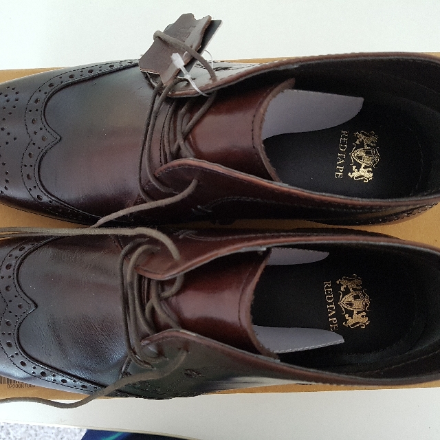 Red tape men's deals brogue leather formal shoes