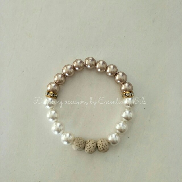 Diffuser Bracelets (Category: Bracelets) located in Singapore. Submitted by essentiallyoils (Listing ID 152029432, Image 4). Description: .