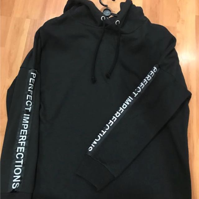 h&m black hoodie
