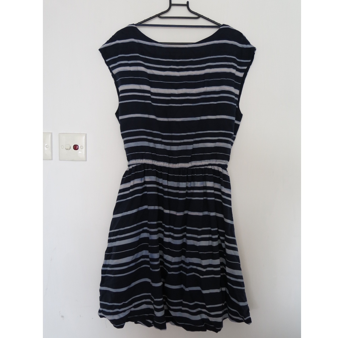 gap blue and white striped dress