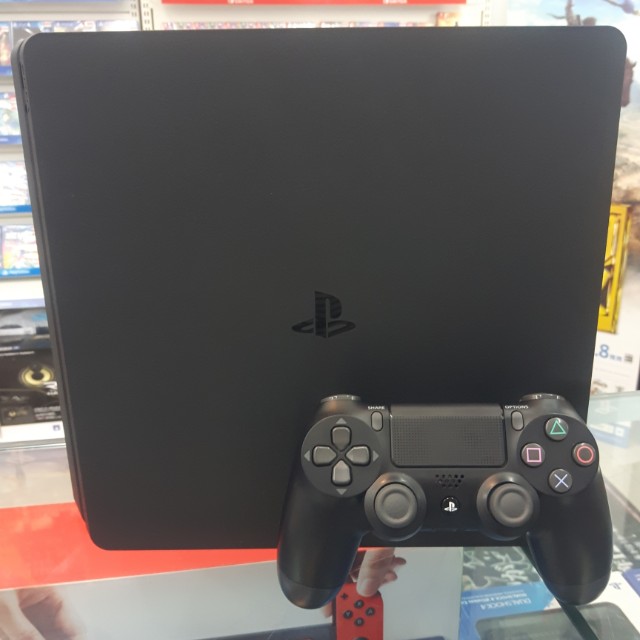 優質中古 Ps4 Slim 500g主機保固至107年10月不議價 Video Gaming