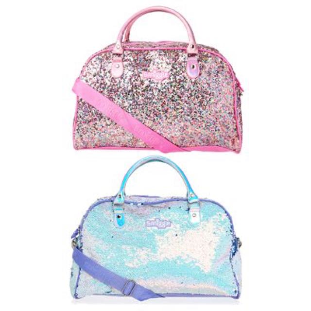 Weekender bag smiggle outlet