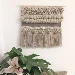 Wall Hanging weave - jumbo braid - taupe