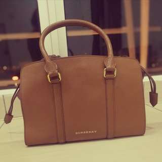 burberry bag paris