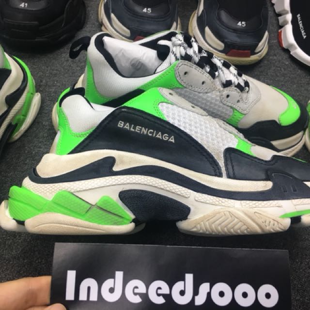 Balenciaga Triple S Unboxing Trainers Review New Color
