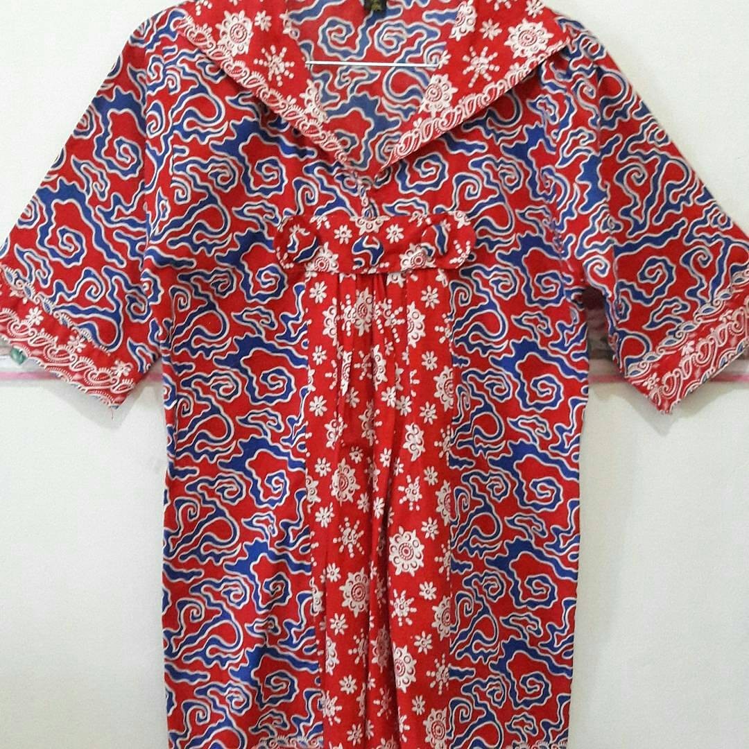 Batik Merah Preloved Fesyen Wanita Pakaian Wanita Di Carousell