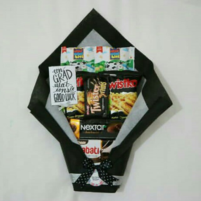 Bucket Snack Snack Bouquet Medium Makanan Minuman Snek Di Carousell