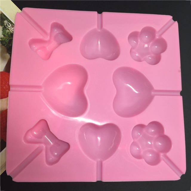 Lollipop silicone mold (Category: Bakeware) located in Makati City. Submitted by mylittlechicshop (Listing ID 152157440, Image 2). Description: .