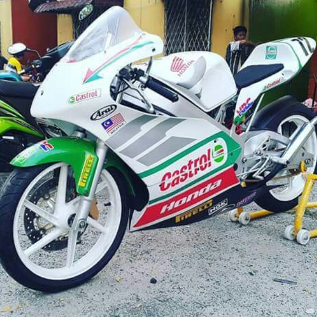 Nsr 150 Custom Fairings 85 Fitting Motorcycles Motorcycle Accessories On Carousell