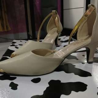 Heels cantik