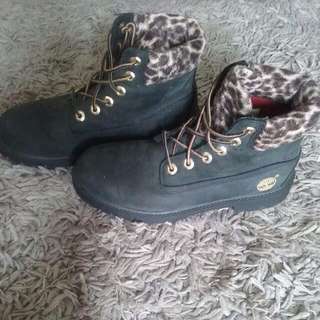 Leopard print Timberland boots 7-7.5 US
