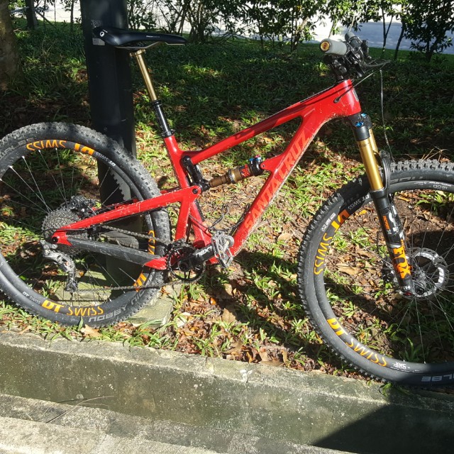 2017 Medium Santa Cruz Hightower C