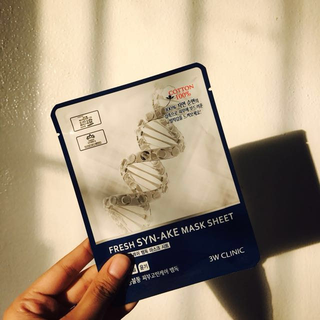 3W Clinic Sheet Mask (Category: Face Care) located in Quezon City. Submitted by omg_rish (Listing ID 136947107, Image 2). Description: ON HAND Mode of payments: 💰 Cash for Meet ups 💳 PAYPAL 💸 Bank Transfer (SecurityBank or BDO) I have limited stocks of face mask as of now. Please send an inquiry before ordering. 1 PC - Fresh Aloe This is a sheet-type containing aloe extracts. The excellent hydrating effect of aloe will leave dry and tired skin