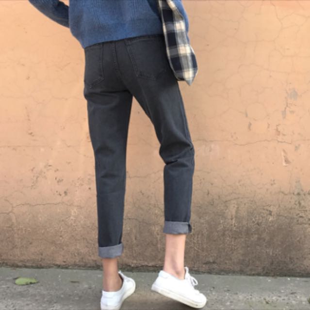 676 Tumblr Basic Cuffed High Waist Black Jeans Women S Fashion Clothes Pants Jeans Shorts On Carousell