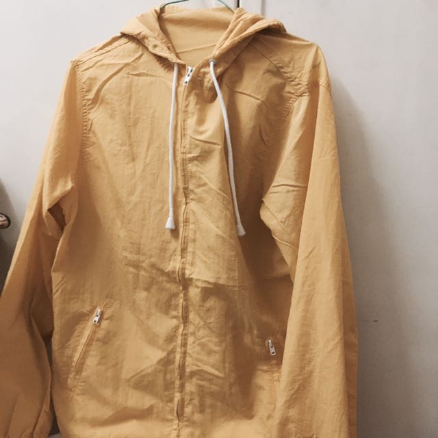 BN brandy Melville mustard yellow polly windbreaker jacket authentic bm Women s Fashion Coats Jackets and Outerwear on Carousell