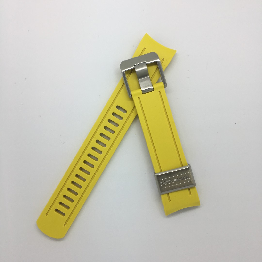 Crafter Blue Curved End Rubber Strap for Seiko SKX Series(CB05) - Yellow,  Men's Fashion, Watches & Accessories, Watches on Carousell