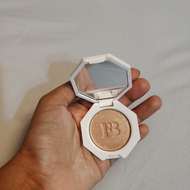 fenty highlighter hustla baby