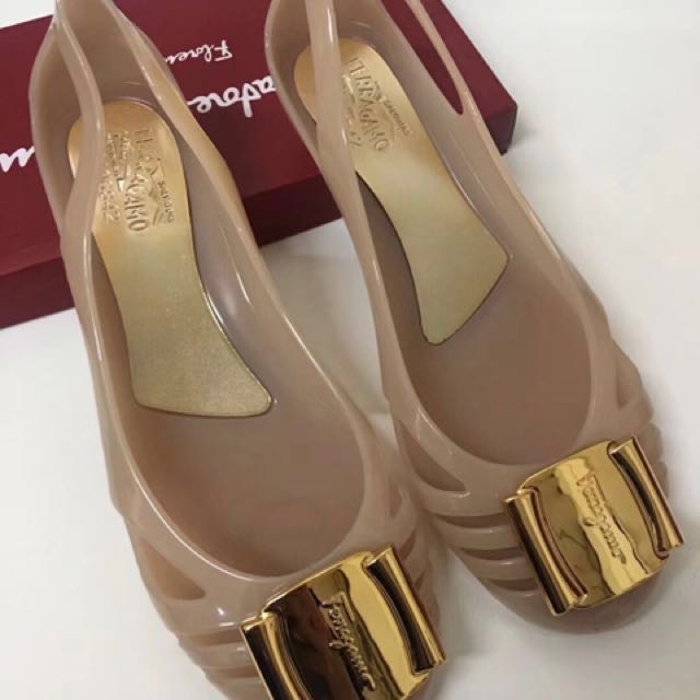 ferragamo jelly shoes review