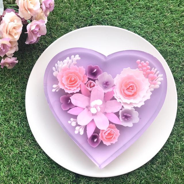 Jelly Cake With 3d Encapsulated Flowers Everything Else On Carousell