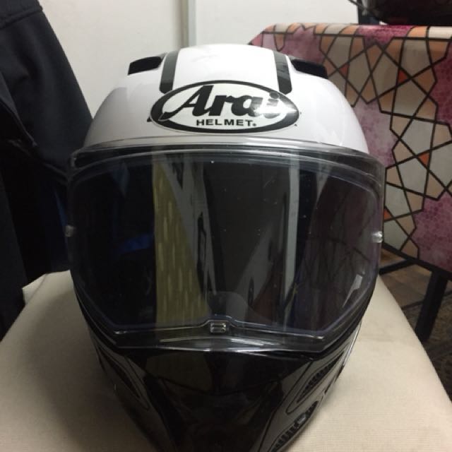 L52 flip up helmet, Motorcycles, Motorcycle Accessories on Carousell