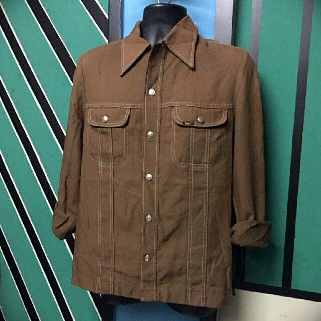 levis brown shirt