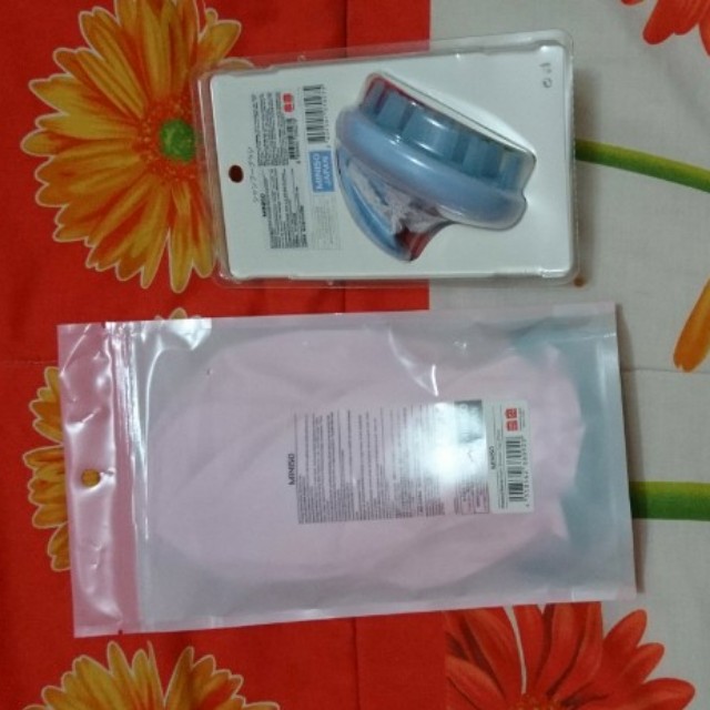 Miniso shower cap and hair brush, Beauty & Personal Care, Hair on Carousell