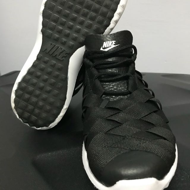 Nike juvenate woven black best sale