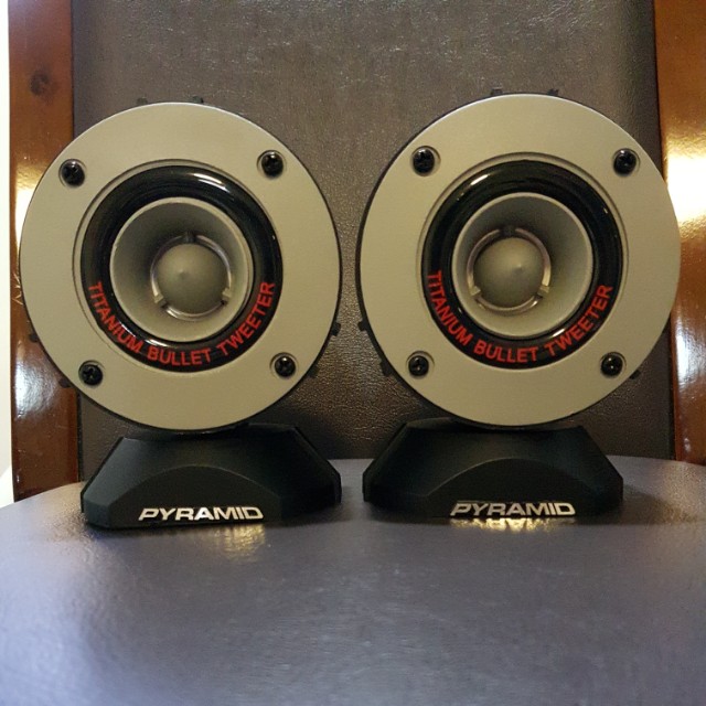 pyramid tweeters