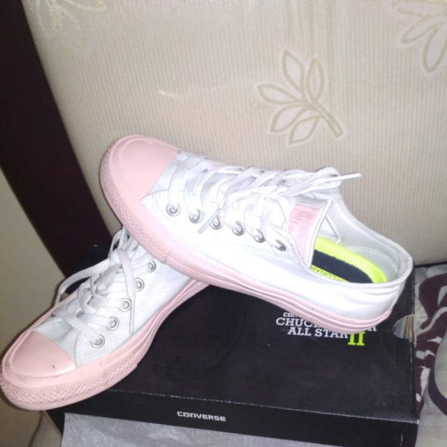 sepatu converse pink