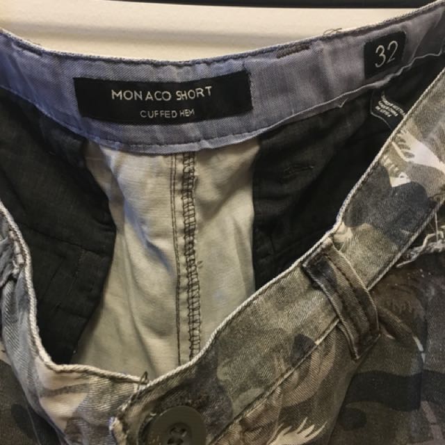 Tropicalcamo short (Category: Swim Trunks & Board Shorts) located in Manila. Submitted by whateverkbye (Listing ID 152455465, Image 2). Description: Issue: may punit sa left side na pocket (kita sa pic).