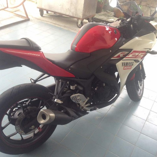 Yamaha r25, Motorbikes on Carousell