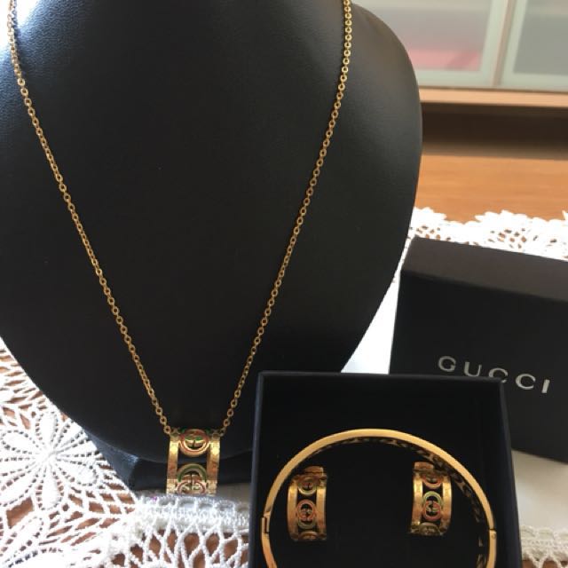 gucci necklace set