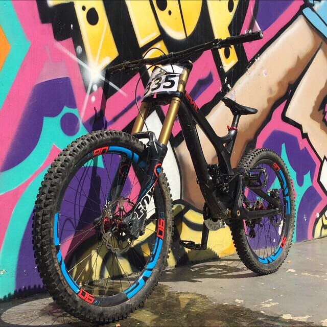 Evil Undead Downhill Bike, Sports 